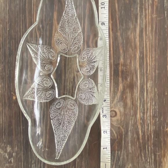 Clear Glass Leaf Design Candy Dish - Picture 5 of 5